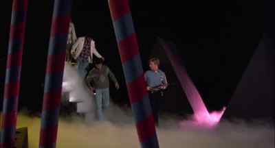 Hey, watch this. - Killer Klowns from Outer Space