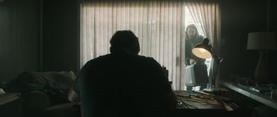 Hey. We got to move. - The Terminal List