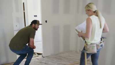 - Hey, what you got? Samples.
- Well, it's time to figure out the kitchen. - Help! I Wrecked My House