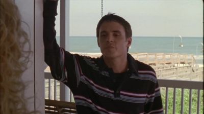 - Hey, what’s up?
- Did you bring my car back? - One Tree Hill