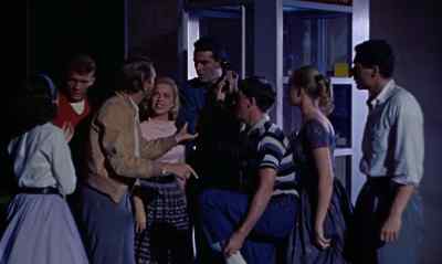 - Hey, what'll I say?
- Ask for Dave. - The Blob