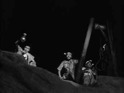 Hey, what's going on? - Woman in the Dunes