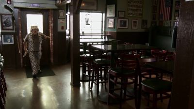 Hey What's up bitches - It's Always Sunny in Philadelphia