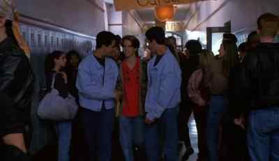 Hey whats up?
- Nikki, how are you? - Airborne
