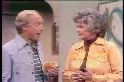 Hey, when's Walter coming
back? He's been gone an hour! - Maude