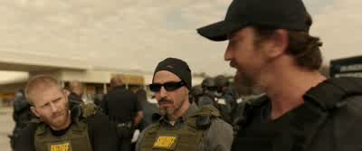 Hey, where are we with the chopper? - Den of Thieves