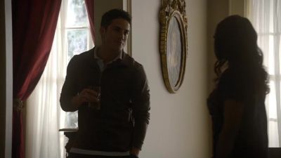Hey, where's mine? - The Vampire Diaries