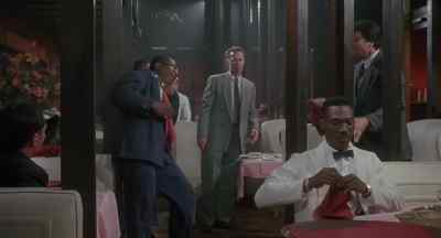 Hey! Who knows the Heimlich manoeuvre? - CB4