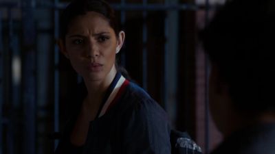 - Hey, whoa.
- That's my backpack! - Chicago Fire