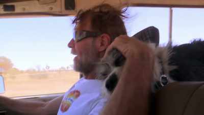 Hey! Who's a good mate? - Outback Opal Hunters