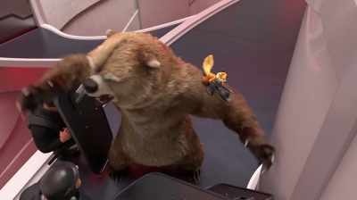 Hey, Wilbur, get me up there! - Son of Bigfoot