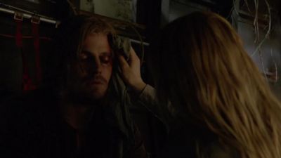 Hey. Will you help me up? - Arrow