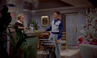 Hey woman of distinction - Susan Slept Here