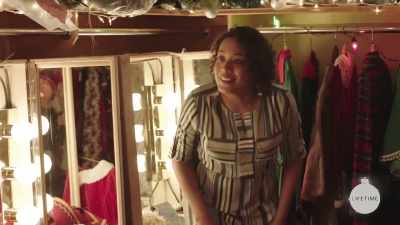 - Hey, worker bee, oh!
- Watch out for that snowman, - A Christmas in Tennessee