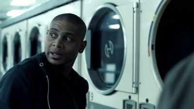 Hey, would you lower your voice, man?
Okay? - The Night Of