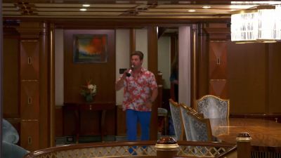 -Hey, y'all.
-Andale. - Below Deck