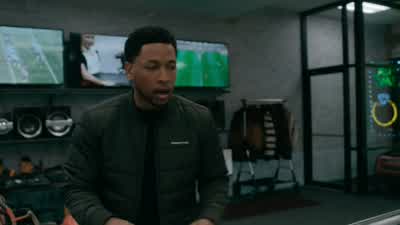 Hey, y'all got any engagement rings? - The Chi