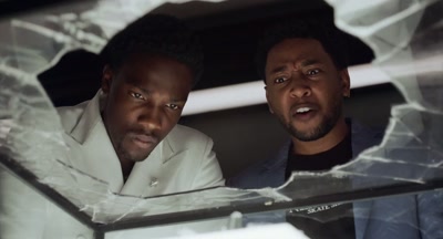 Hey, yo. We got a big problem. - House Party