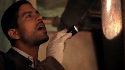 Hey. You know, I got
an image of something up here. - CSI: Miami