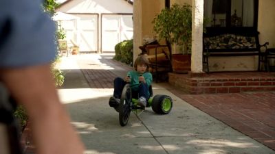 Hey, if you want to get a good slide, - Lethal Weapon