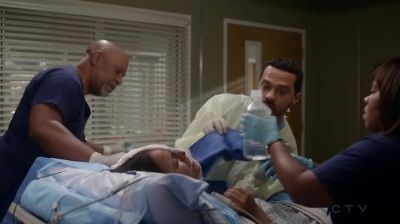Hey. You want help? - Grey's Anatomy