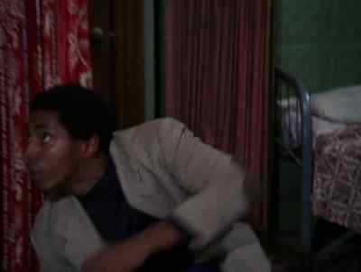 HEY, YOUR, YOUR MEN,
THEY HIT ME. - Mission: Impossible
