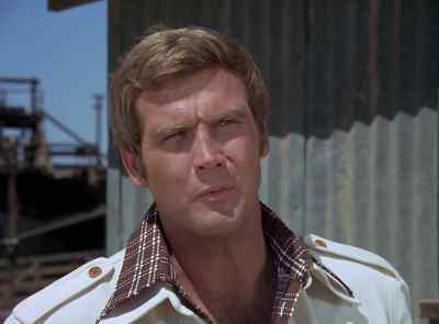 Hey, you're Austin.
Steve Austin, right? - The Six Million Dollar Man