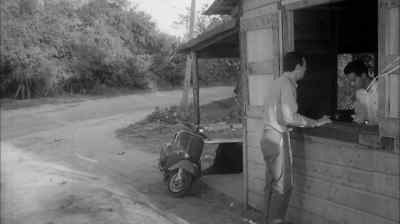 Hey, you've got a telephone? - Frankenstein Meets the Spacemonster