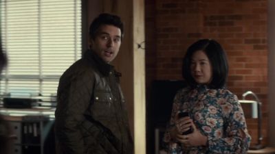 - Hey Zoe, have you seen
my... phone? - Private Eyes