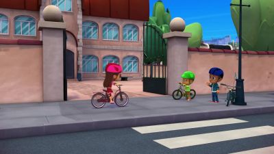 -Hi, Amaya!
-Hi, guys! Whoa! - PJ Masks