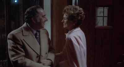 - Hi, baby.
- Hi, honey. - The Seven Ups