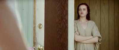 - Hi, Bev.
- Hi, there. Come on in. - Tomato Red
