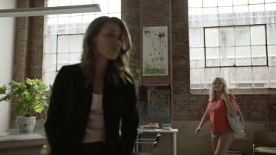- Hi, briana.
- Kris. - Don't Sweat the Small Stuff: The Kristine Carlson Story