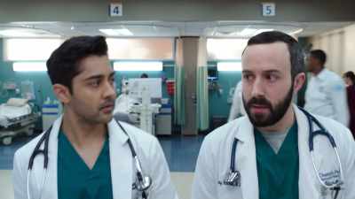 Hi. Can you tell us
your name, ma'am? - The Resident