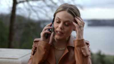 - Hi, charles.
My name is audrey sinclair. - The Perfect In-Laws