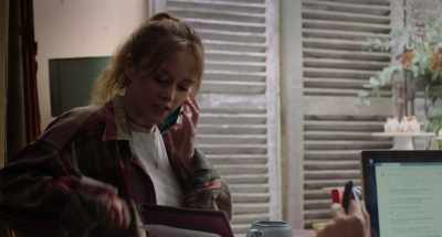 Hi, could I speak to a...
Naomi Parker, please? - Love Sarah