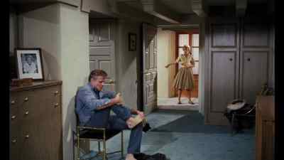 HI, DAD.
HI, HONEY. - The Parent Trap