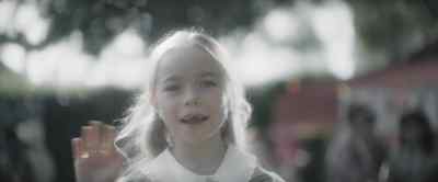 Hi, Daddy. - We Have a Ghost