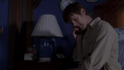 HI, DO YOU HAVE
A MESSAGE FOR ROOM 13 ? - Six Feet Under