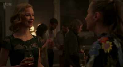 Hi! Erm, I am Sasha. Sasha Miles. - Chloe