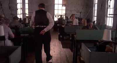 - Hi, George.
- Hey, Johnny. - F I S T