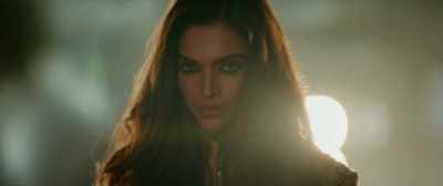 Hi, good evening.
Glad you could make it. - Raabta