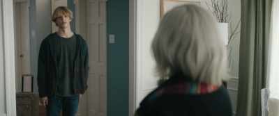 - Hi, grandma.
- Oh, hi, Tommy! - Moving On