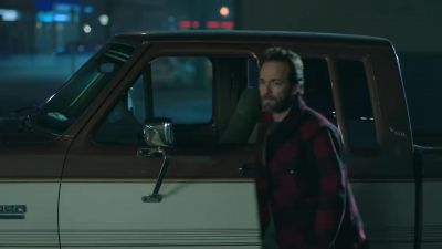 Hi, guys. Good to see
you. Right this way. - Riverdale