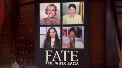 - Hi, you guys!
- Hi, ladies! Hello. - Fate: The Winx Saga - The Afterparty