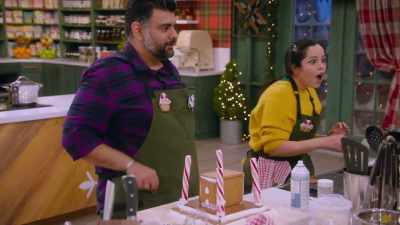 Hi, you guys.
- - Baking It