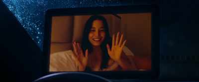 Hi. Hey! Can you see me? - Father Figures