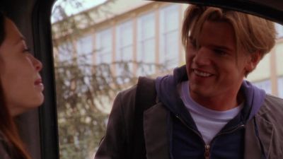 - Hi.
- Hey. Didn't mean to scare you there. - Smallville