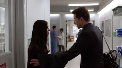 - Hi.
- Hey. - Manifest