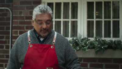 -Hi.
-Hey. - A Gingerbread Christmas